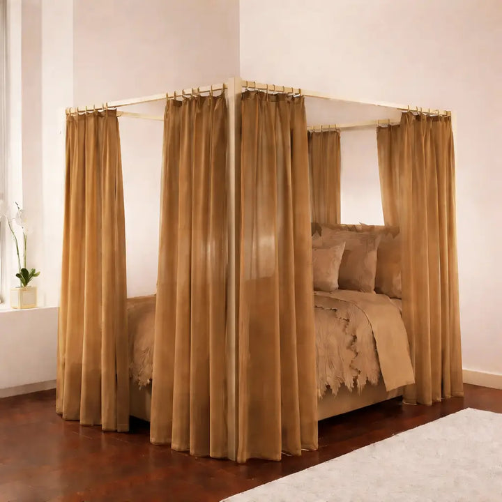 Poster Bed, Regal with Sheer Curtain