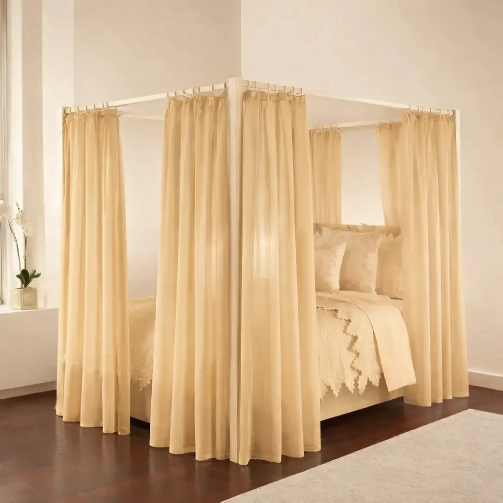 Poster Bed, Regal with Sheer Curtain