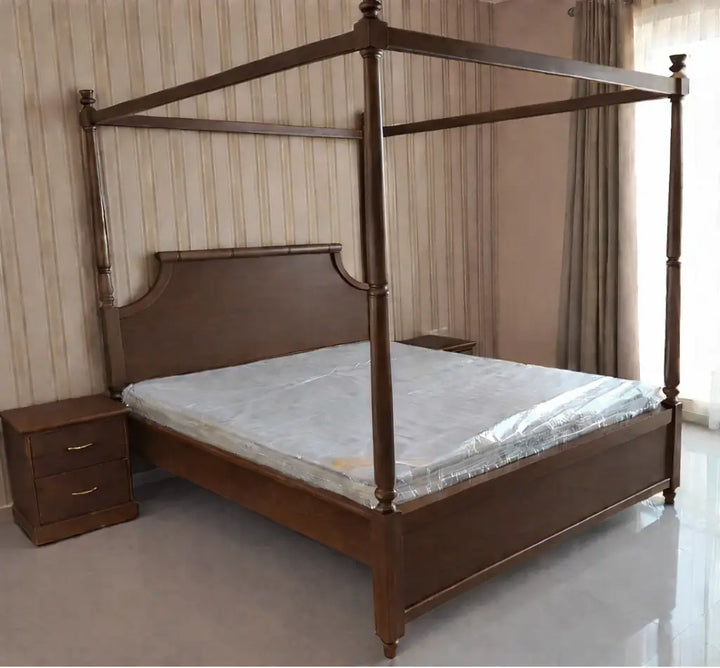 Canopy Bed, Royale